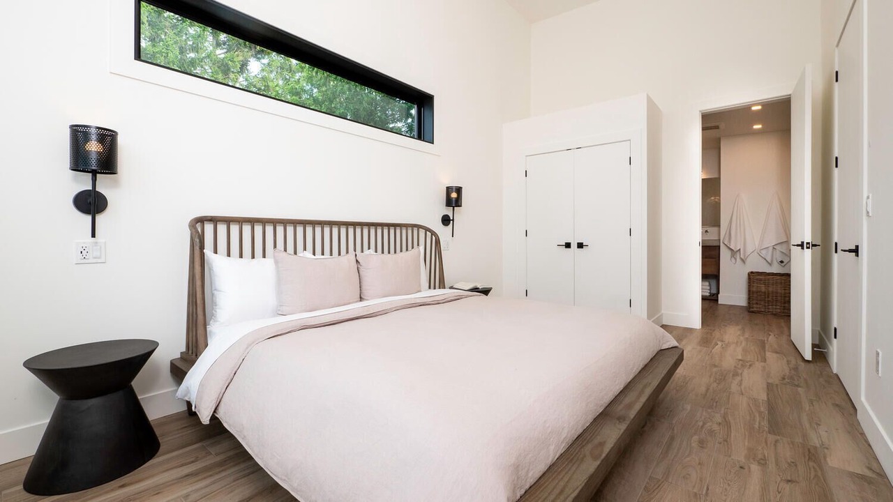Photo of Bedroom in Sauble Beach