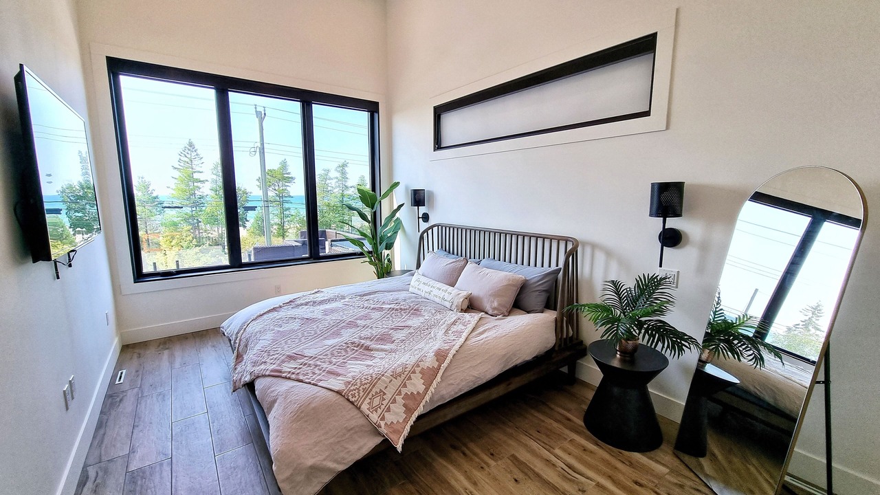Photo of Bedroom in Sauble Beach