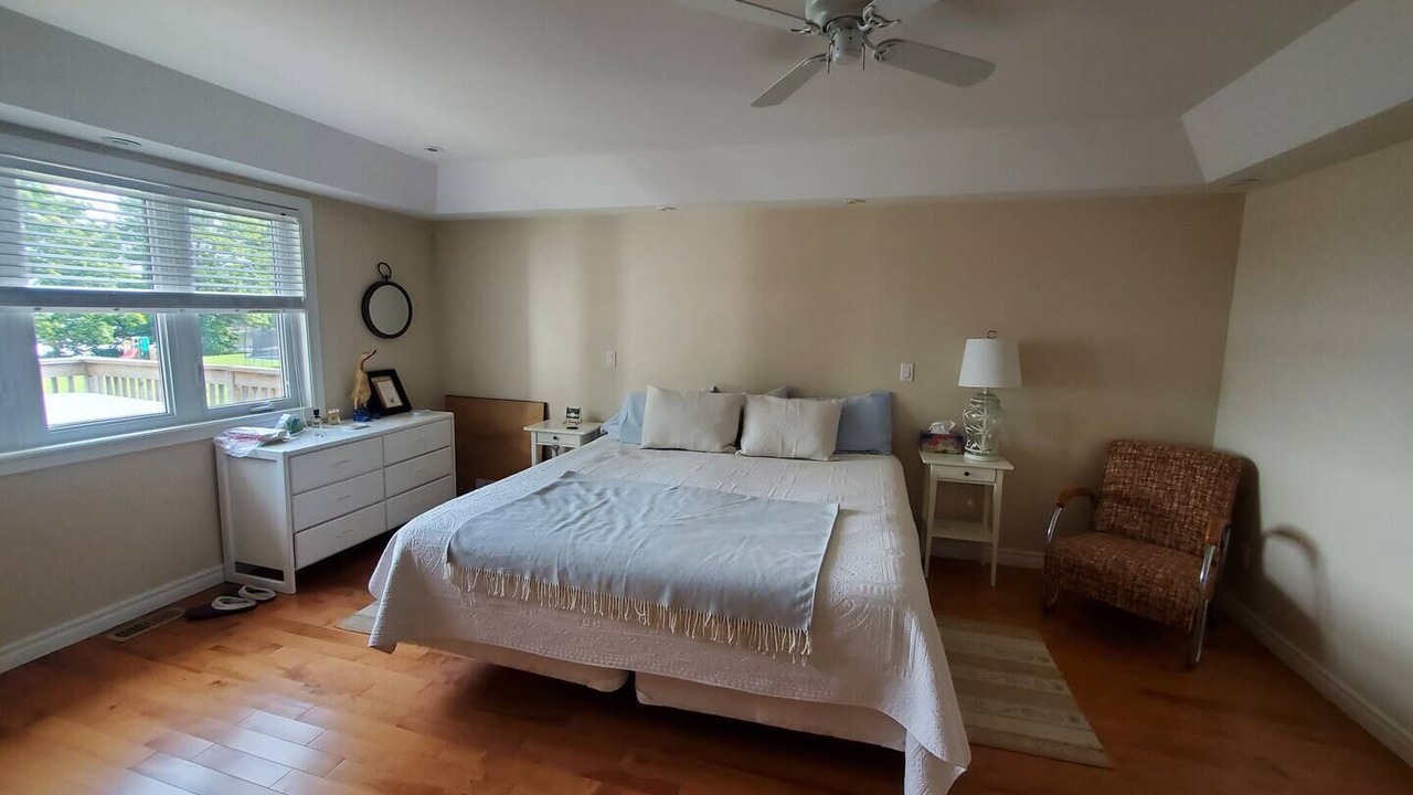 Photo of Bedroom in Cumberland Beach