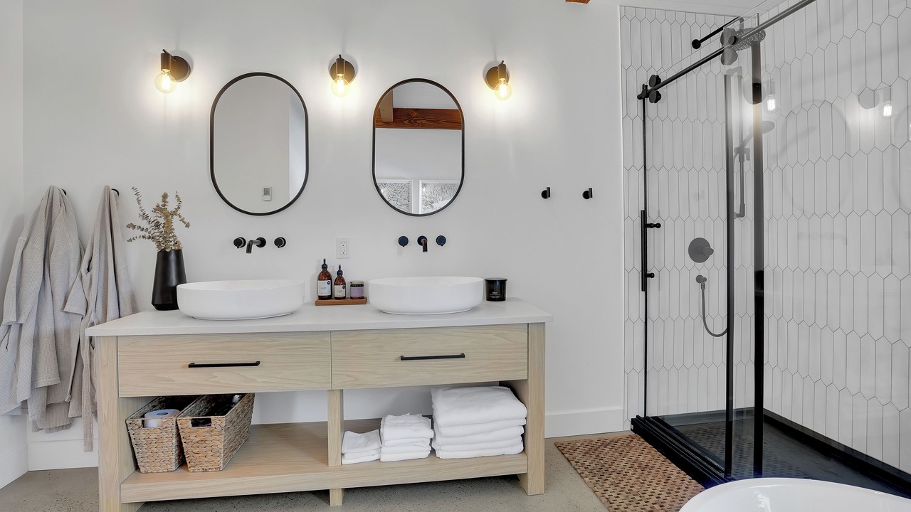 Photo of Bathroom in Lac-du-Cerf