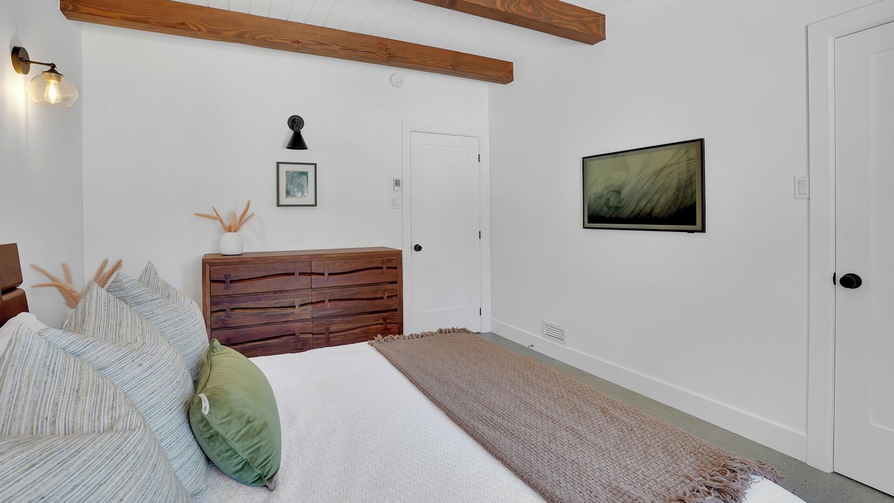 Photo of Bedroom in Lac-du-Cerf