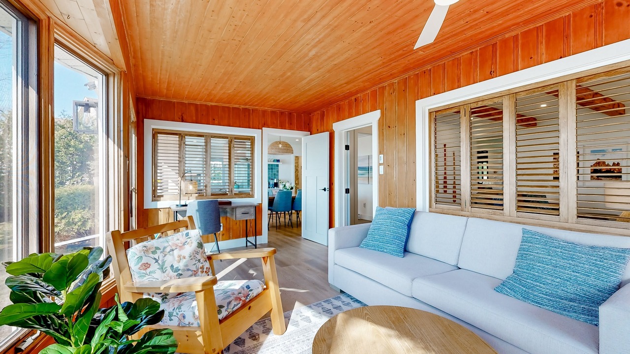 Photo of Livingroom in Innisfil