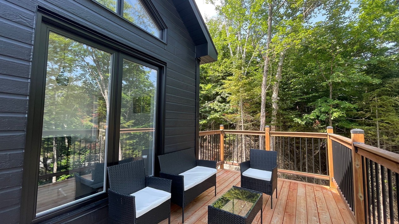 Photo of Patio Balcony in Entrelacs