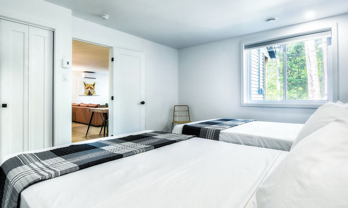 Photo of Bedroom in Sainte-Marguerite-du-Lac-Masson