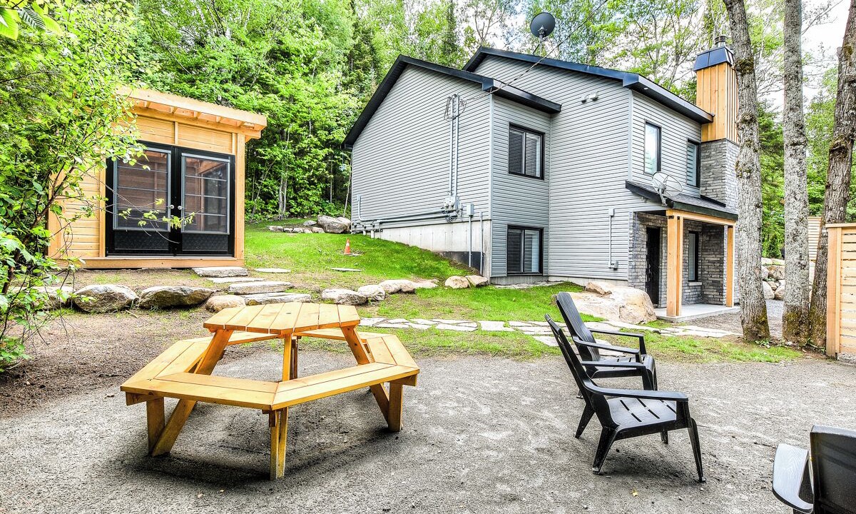 Photo of Outdoor in Sainte-Marguerite-du-Lac-Masson