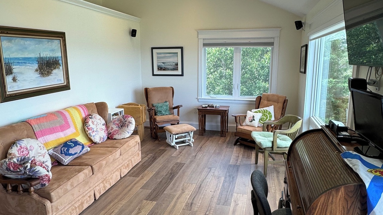 Photo of Livingroom in Trenton