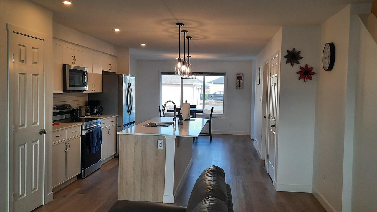 Photo of Kitchen in Fort Saskatchewan