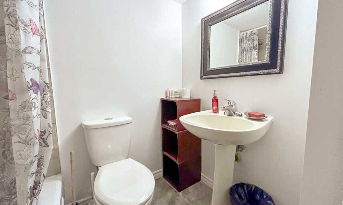 Photo of Bathroom in Downtown Gatineau