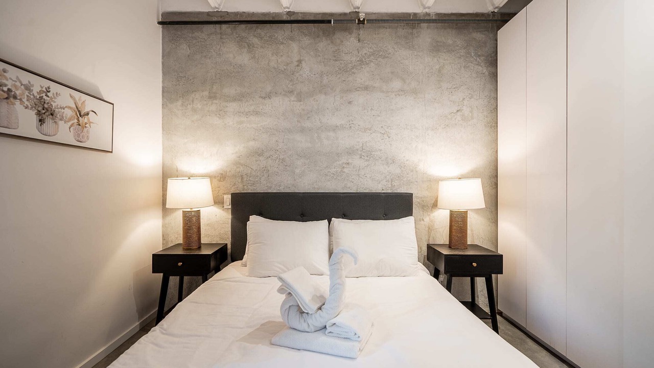 Photo of Bedroom in Chinatown