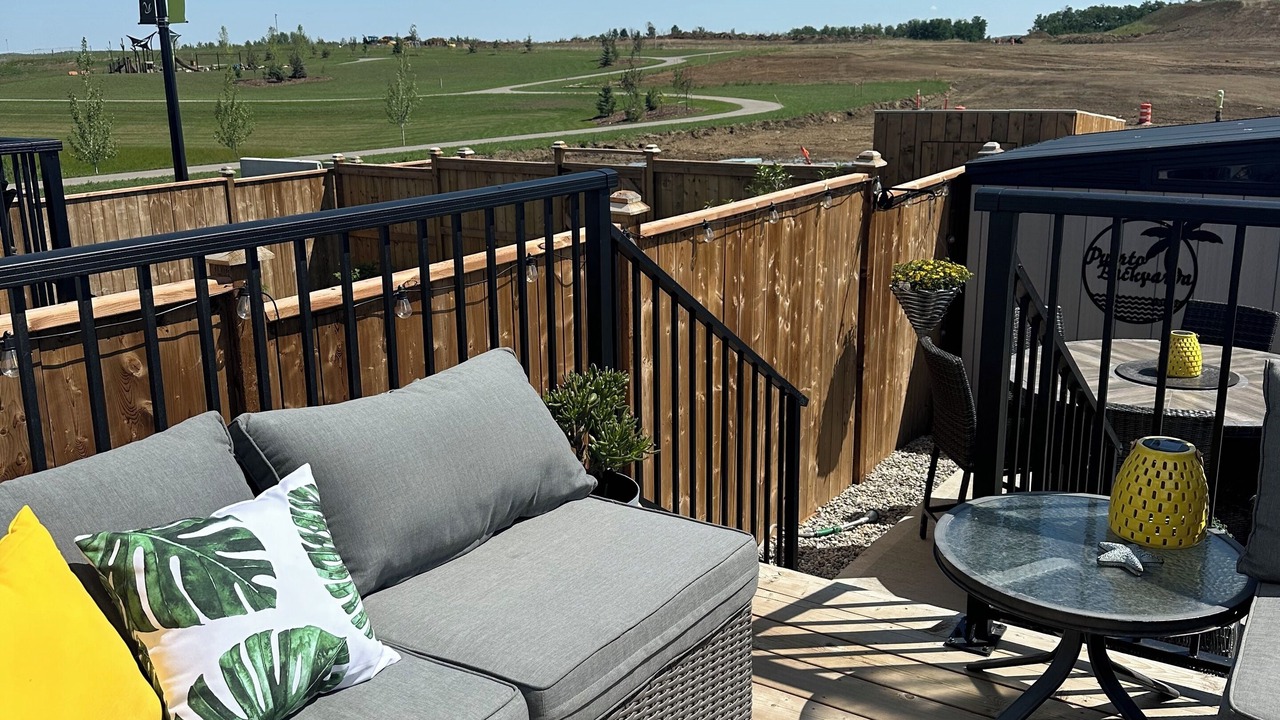 Photo of Patio Balcony in Sylvan Lake