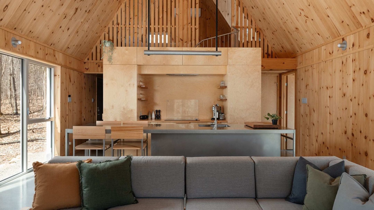 Photo of Livingroom in Chertsey