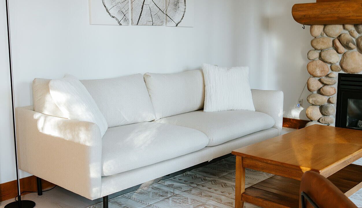Photo of Livingroom in East Kootenay