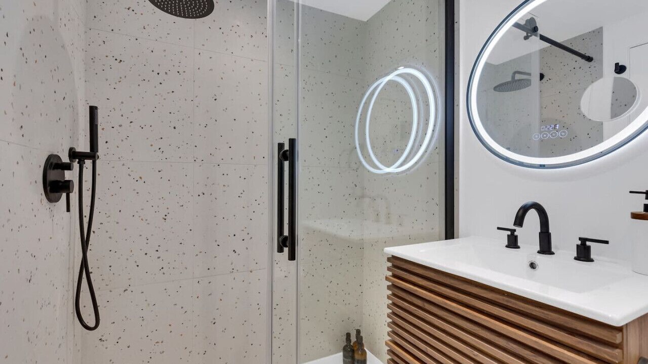 Photo of Bathroom in Downtown Montreal