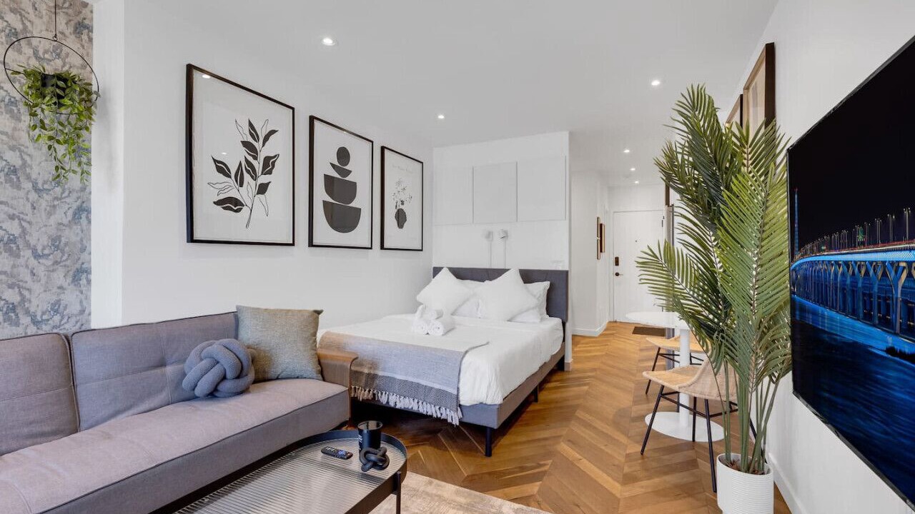 Photo of Bedroom in Downtown Montreal