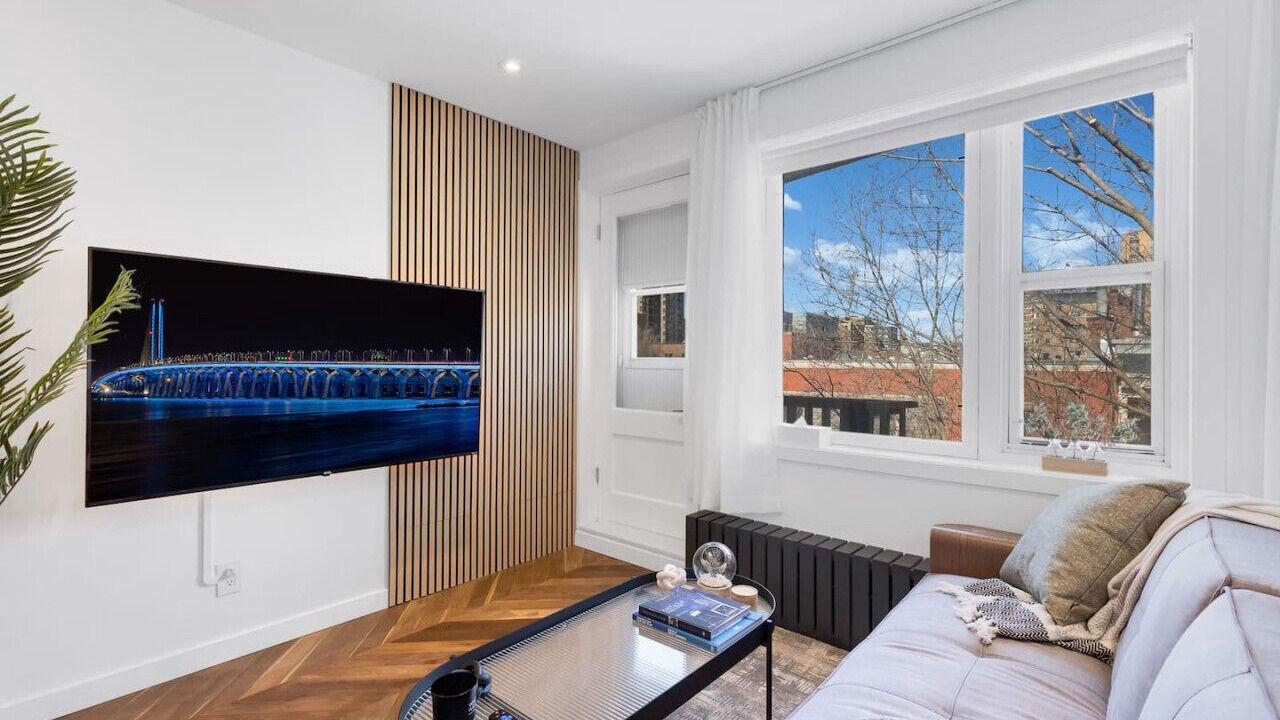 Photo of Livingroom in Downtown Montreal