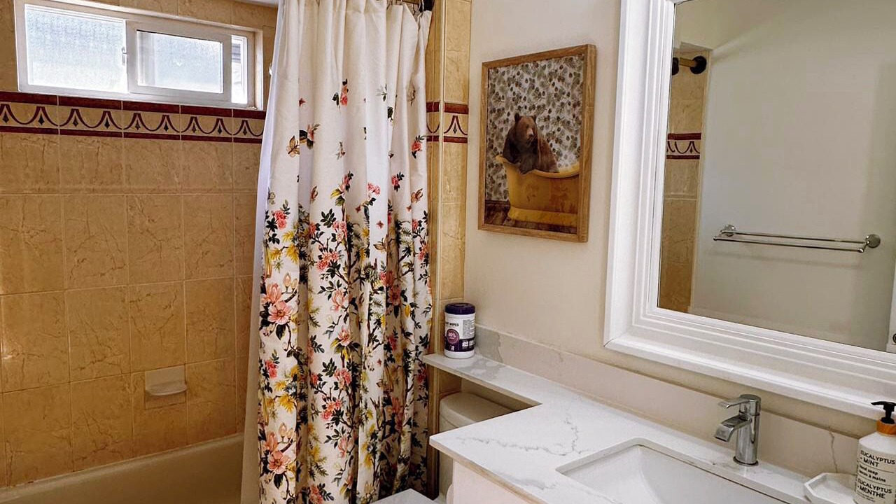 Photo of Bathroom in Kerrisdale