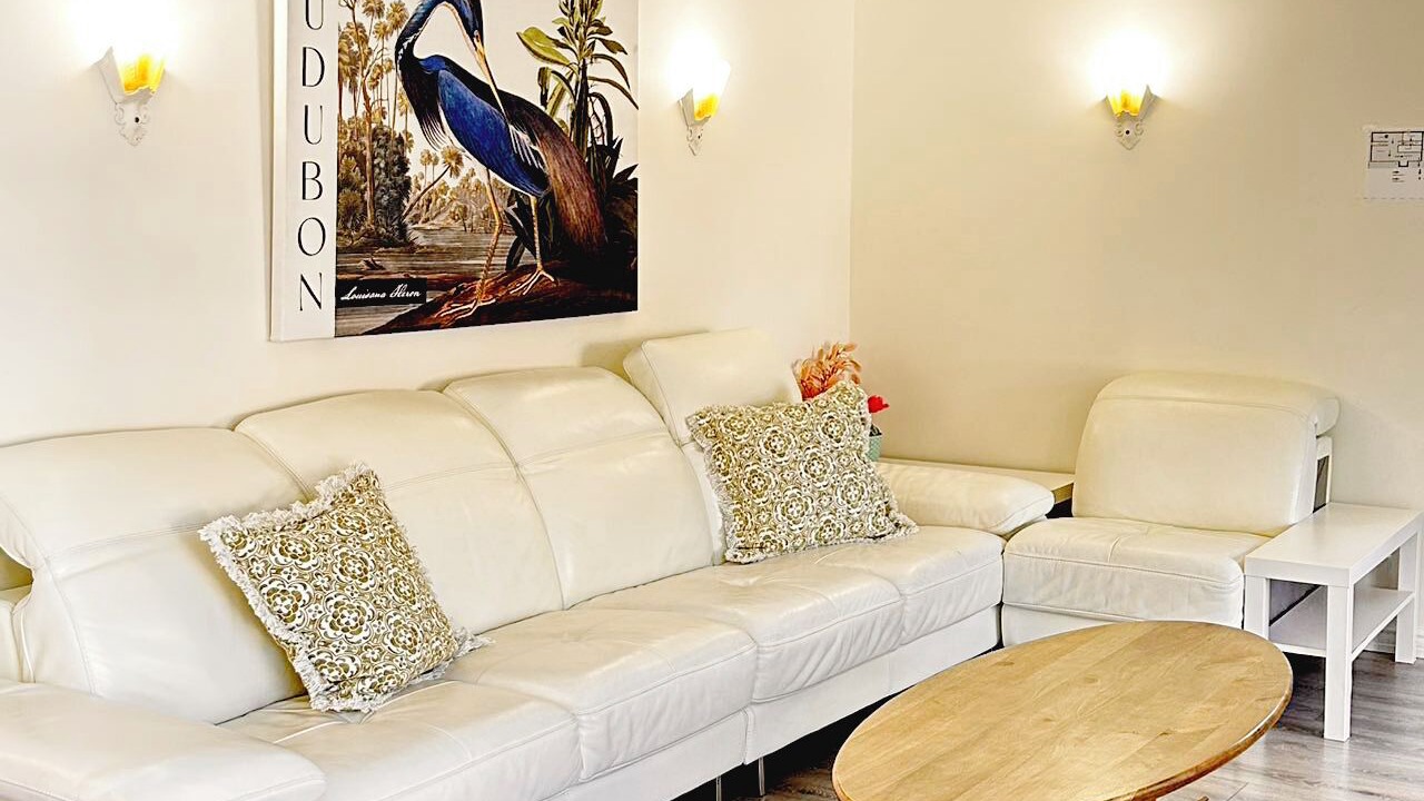 Photo of Livingroom in Kerrisdale