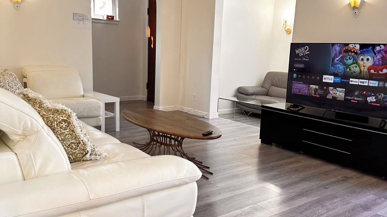 Photo of Livingroom in Kerrisdale