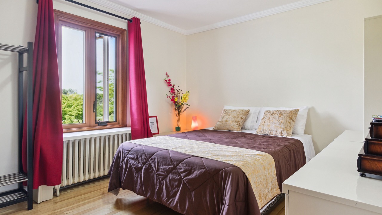 Photo of Bedroom in Cote-Saint-Paul