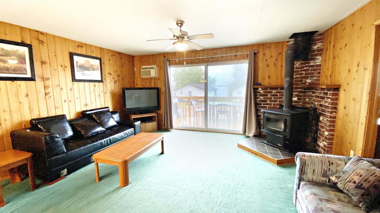 Photo of Livingroom in Manitoba