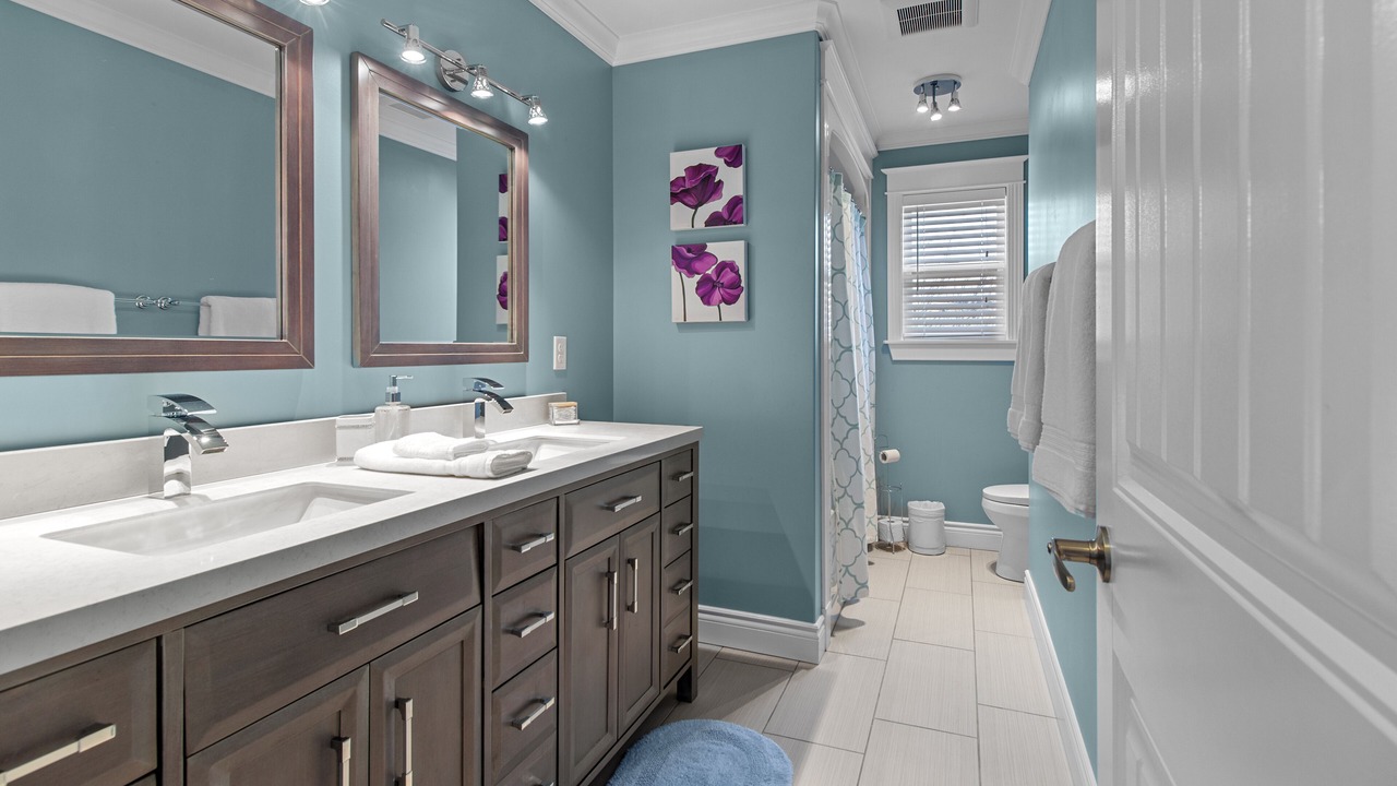 Photo of Bathroom in Quidi Vidi