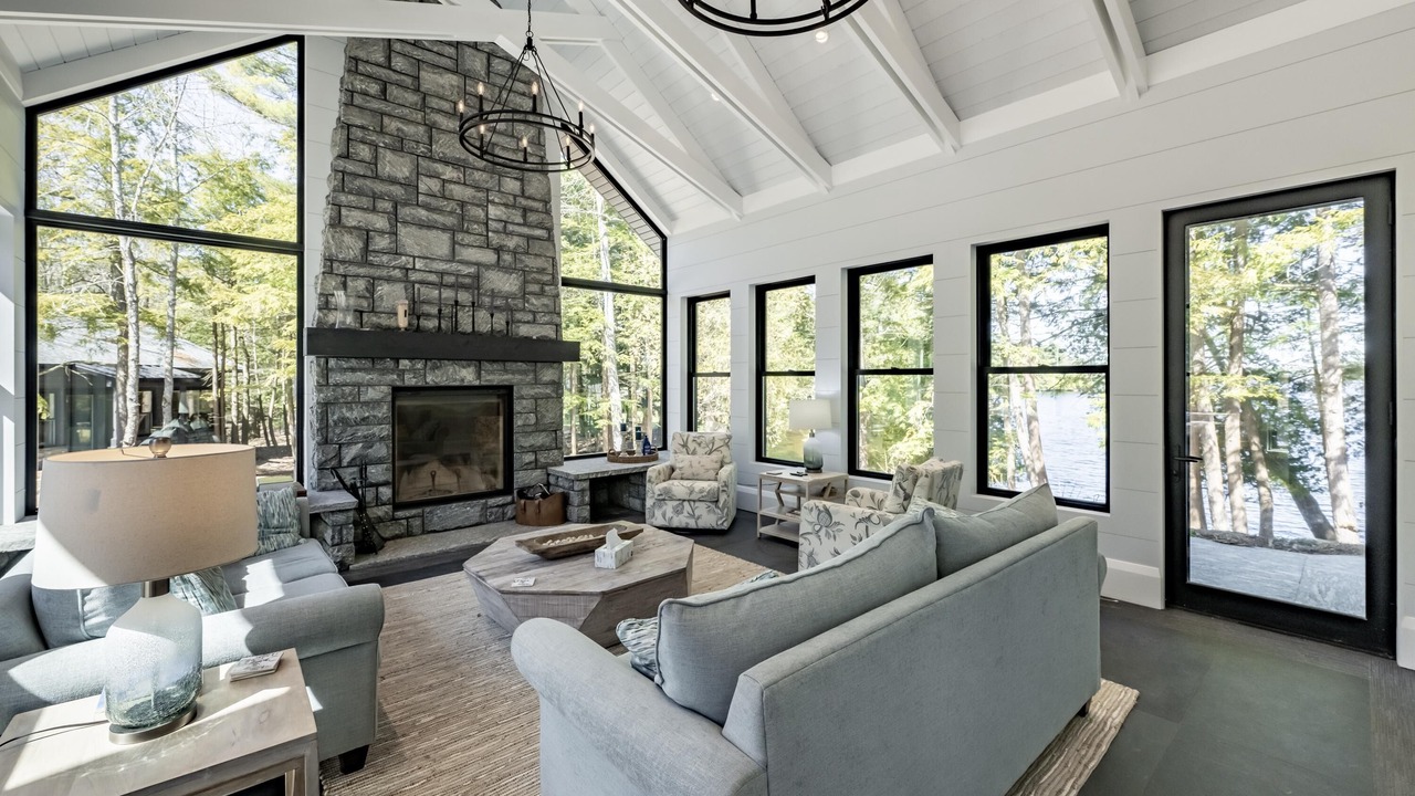 Photo of Livingroom in Muskoka Lakes