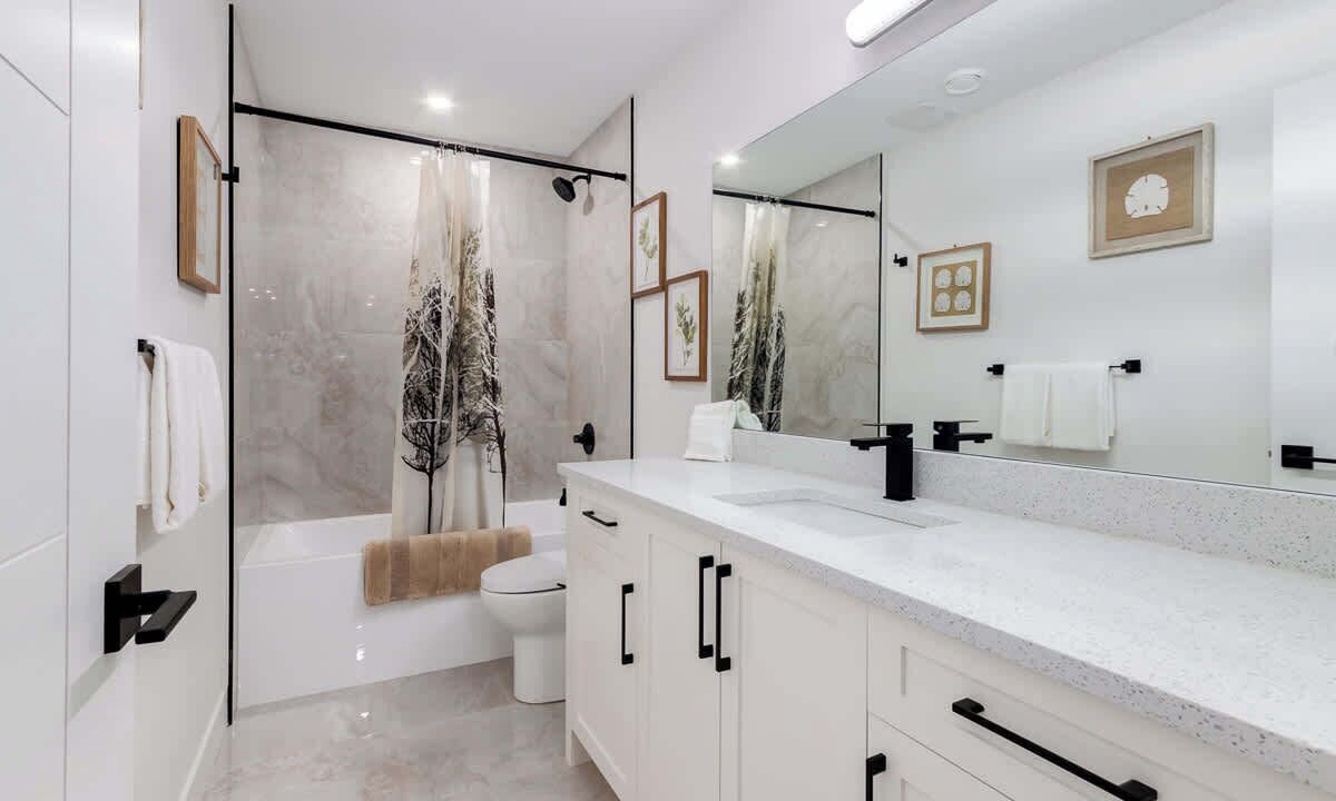 Photo of Bathroom in Glenbrook