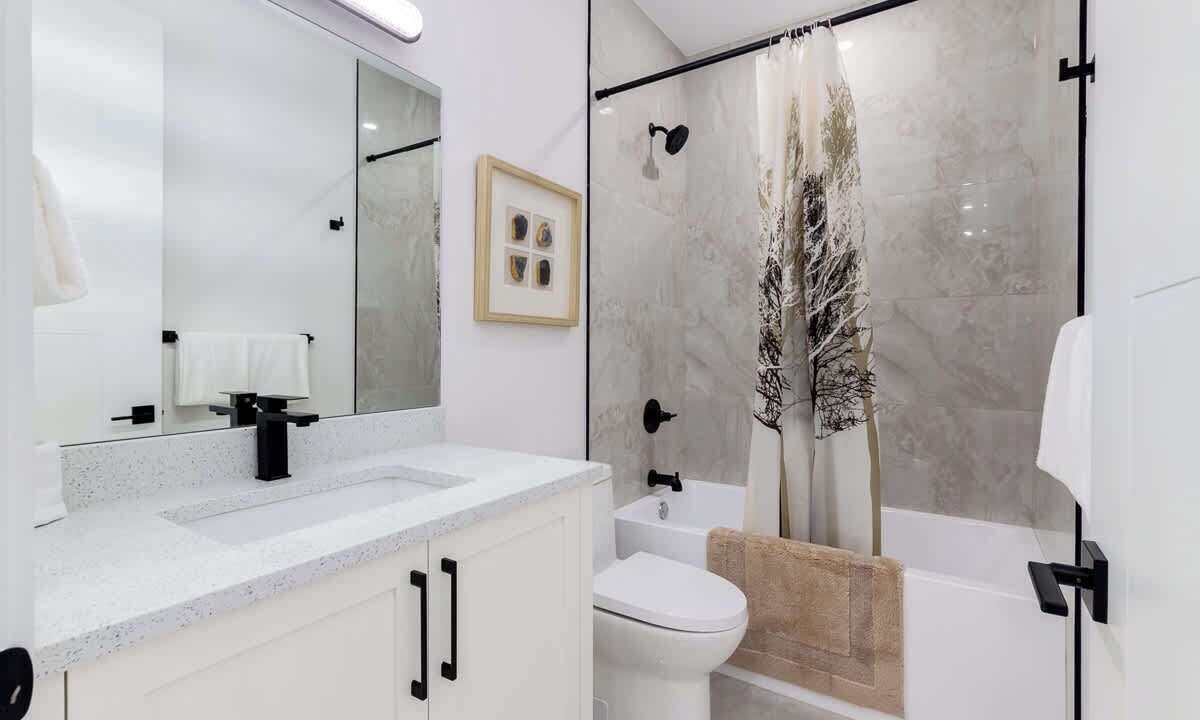 Photo of Bathroom in Glenbrook