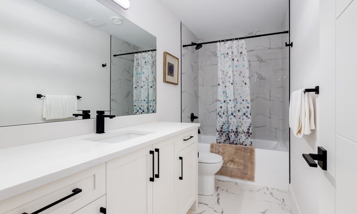 Photo of Bathroom in Glenbrook