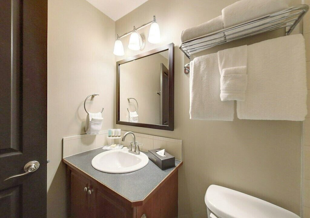 Photo of Bathroom in Cougar Creek