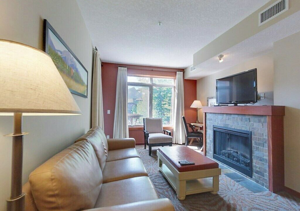 Photo of Livingroom in Cougar Creek