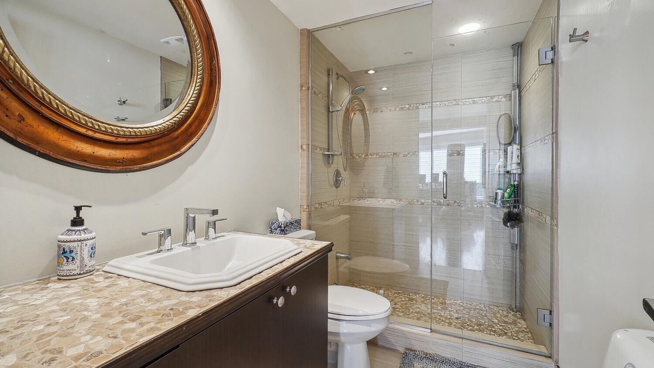 Photo of Bathroom in Saint-Sauveur
