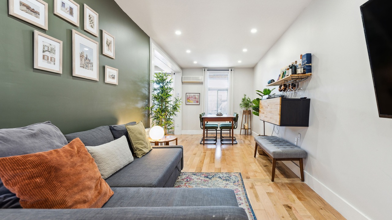 Photo of Livingroom in Maisonneuve