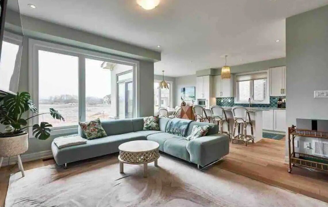 Photo of Livingroom in Whitby