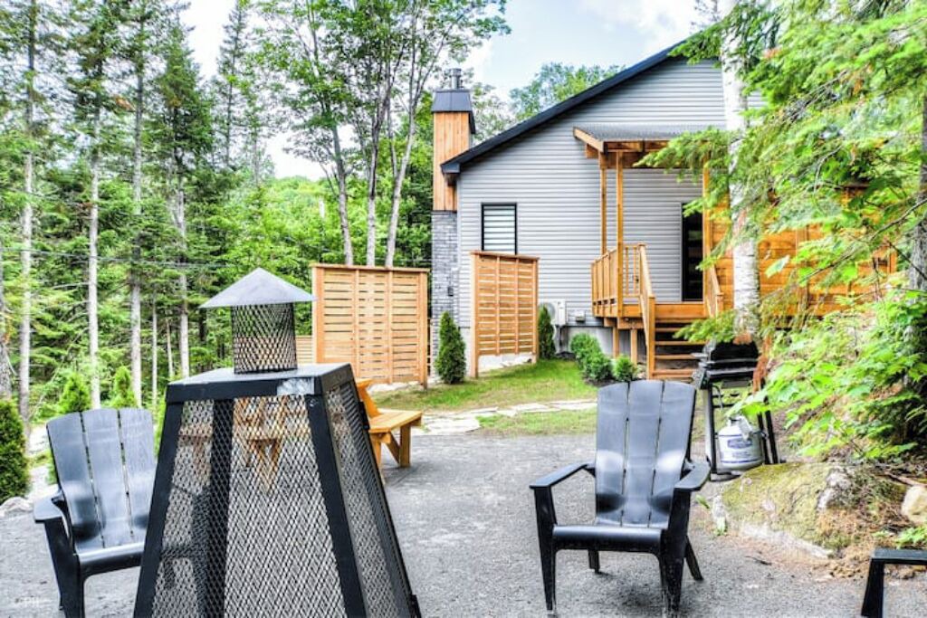 Photo of Patio Balcony in Sainte-Marguerite-du-Lac-Masson