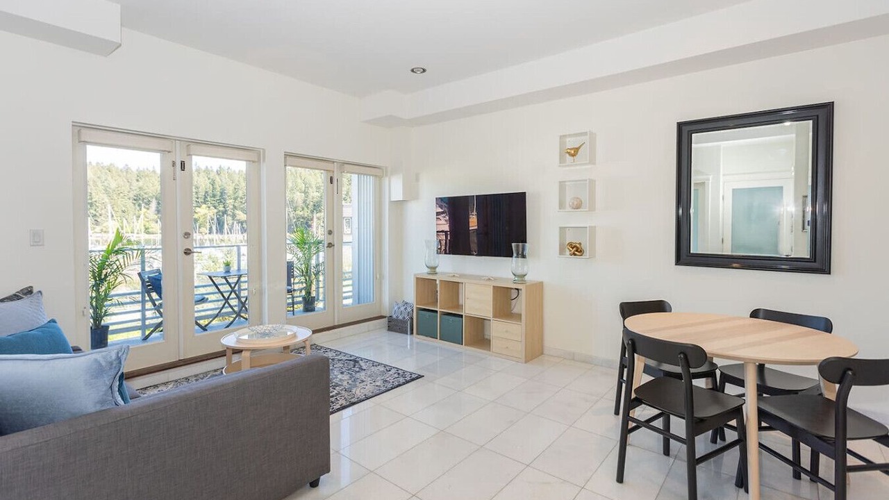 Photo of Livingroom in Regional District of Nanaimo