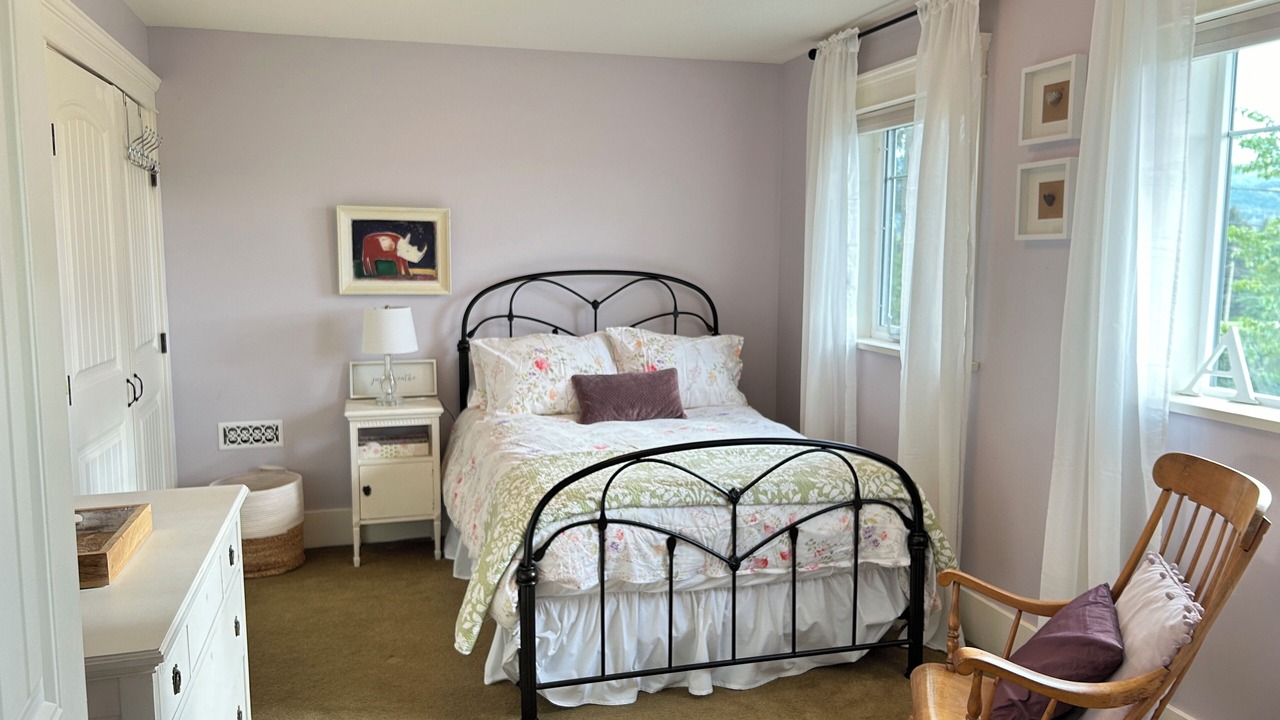 Photo of Bedroom in Duncan