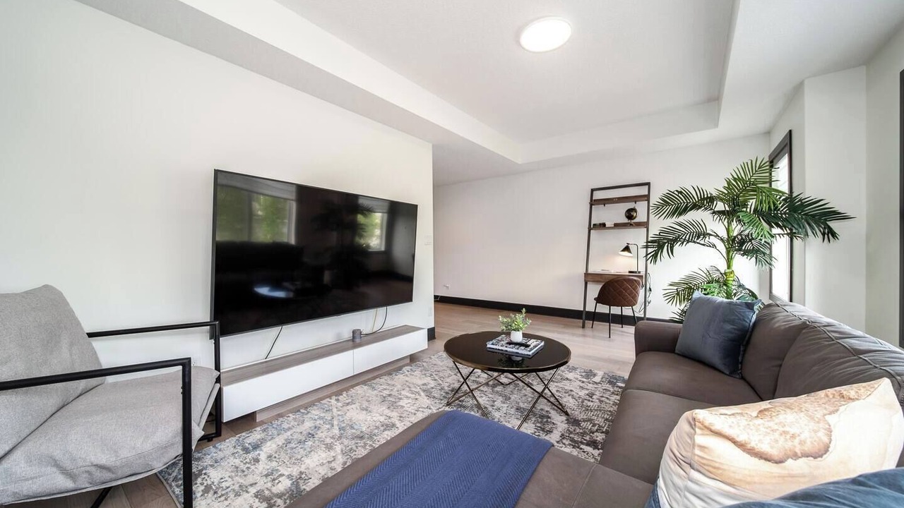 Photo of Livingroom in St. Albert