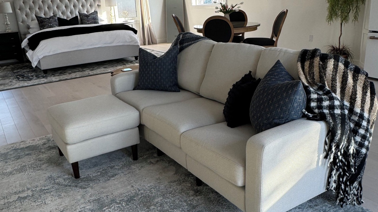 Photo of Livingroom in Davis Bay