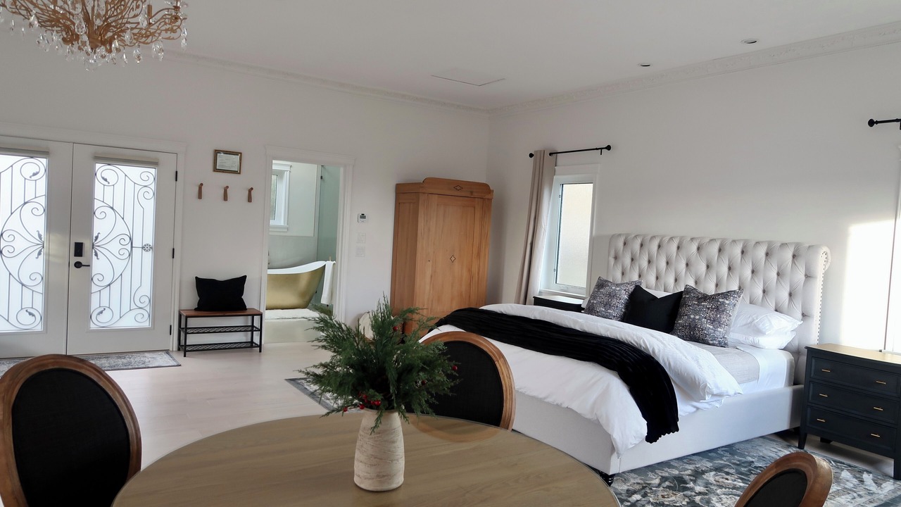 Photo of Bedroom in Davis Bay