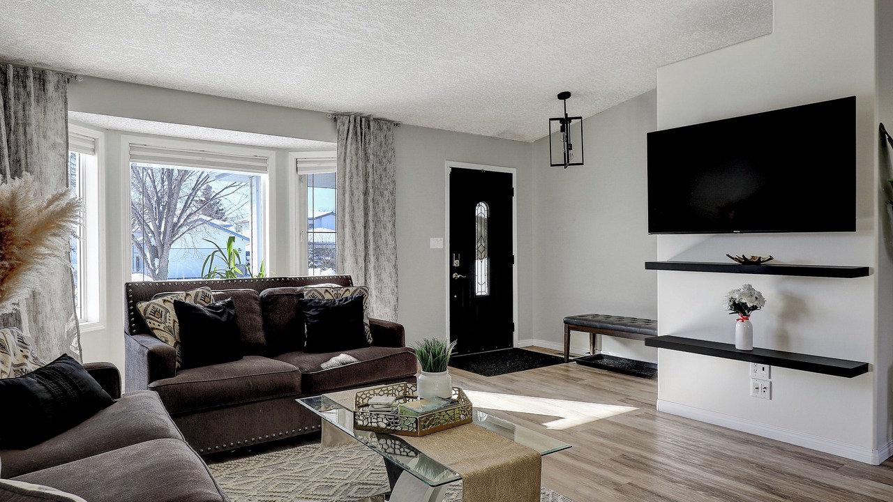 Photo of Livingroom in Grande Prairie