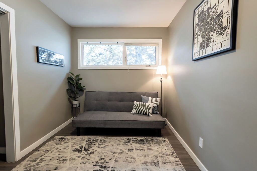 Photo of Livingroom in Regina