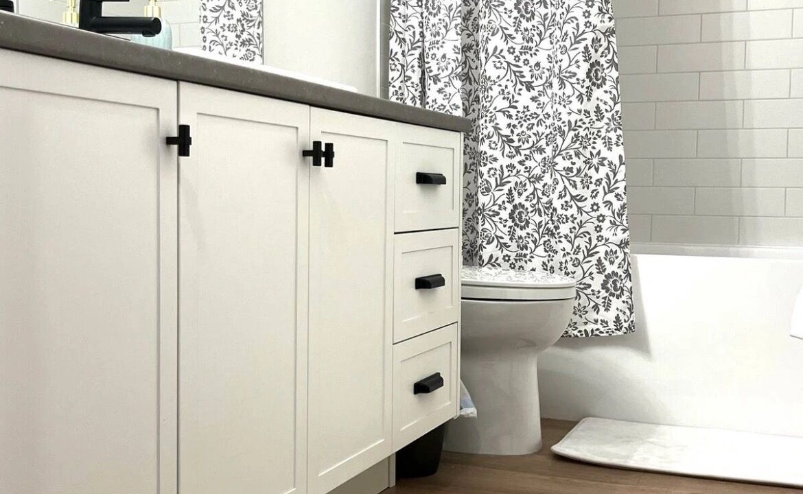 Photo of Bathroom in Willoughby