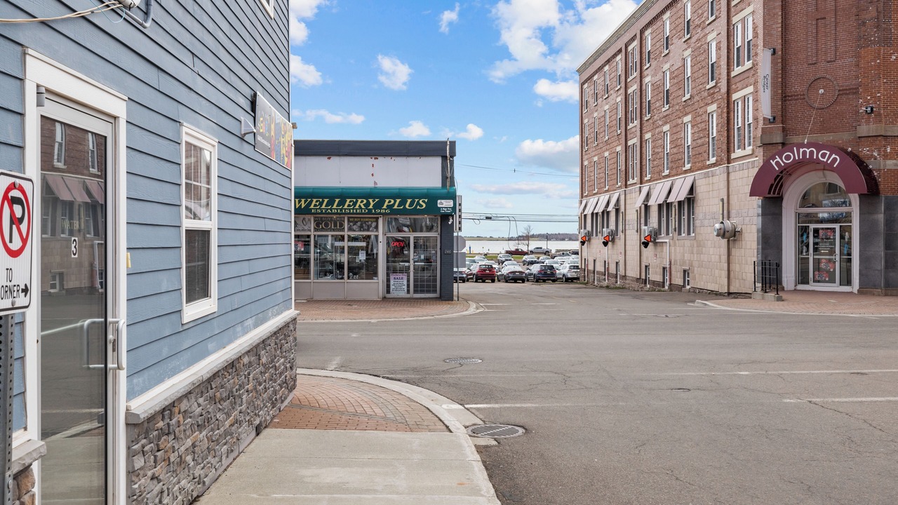 Photo of Others in Summerside