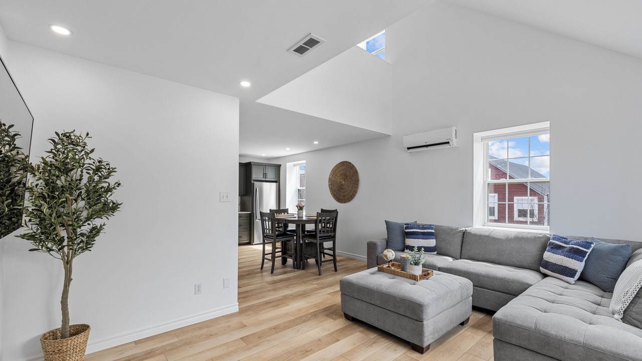 Photo of Livingroom in Summerside