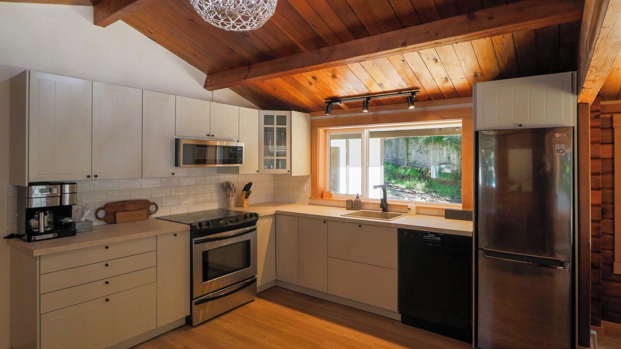 Photo of Kitchen in Regional District of Nanaimo