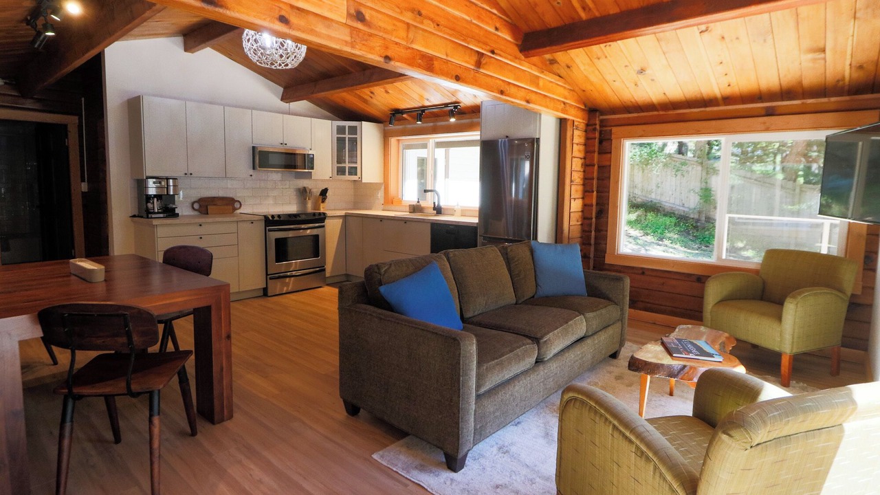 Photo of Livingroom in Regional District of Nanaimo