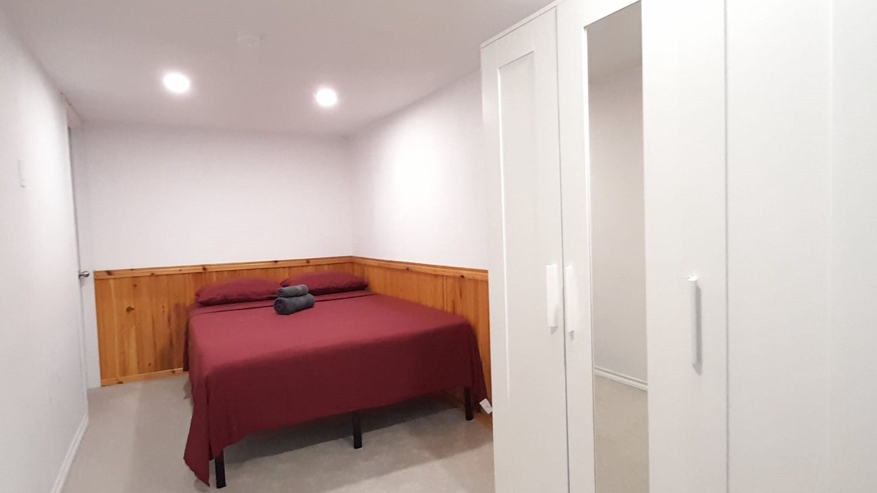 Photo of Bedroom in Ottawa Division