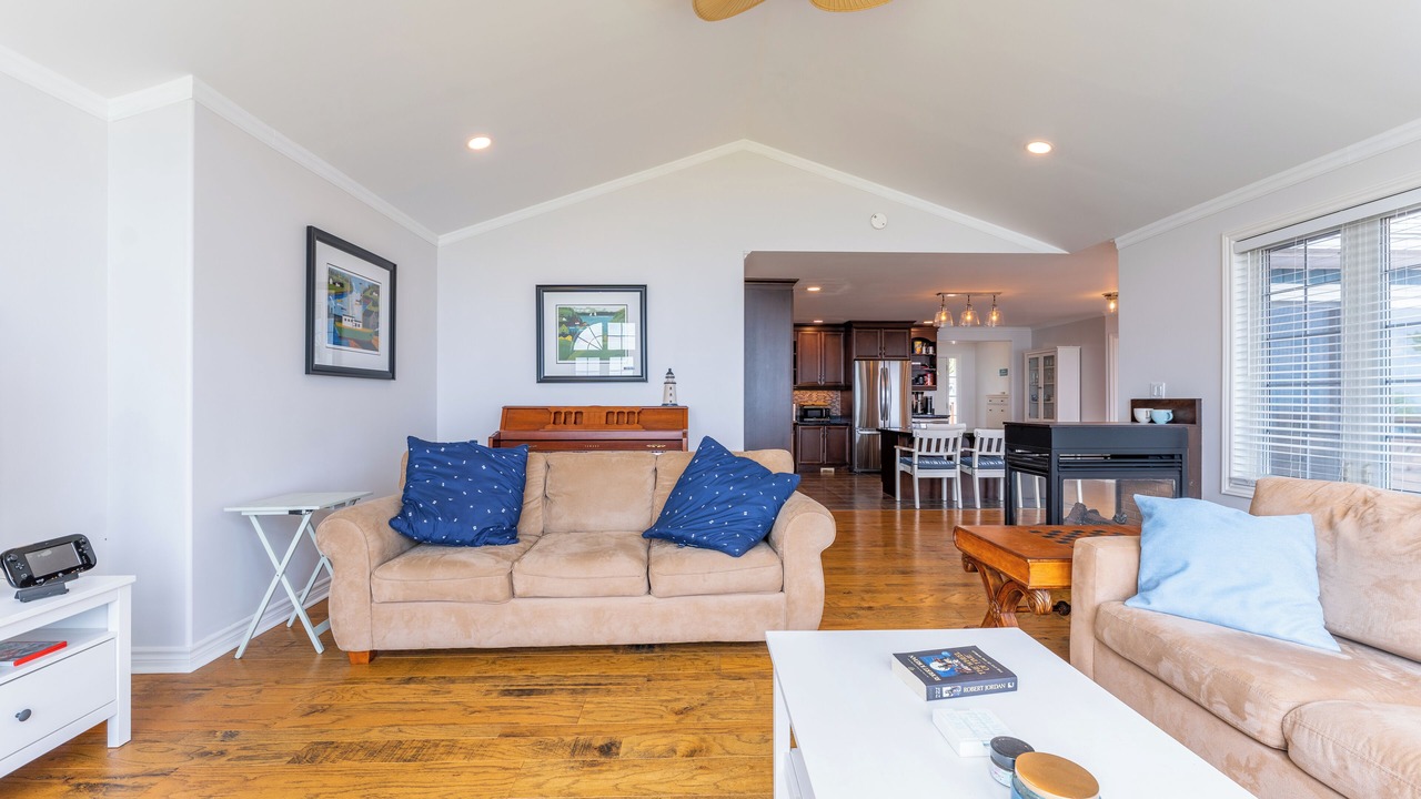 Photo of Livingroom in Dunnville