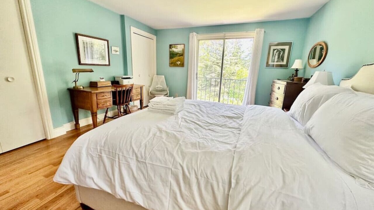 Photo of Bedroom in Meaford